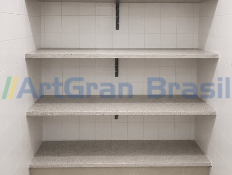 Prateleira em Granilite